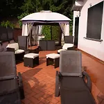Frühstückspension Buzzi 4*