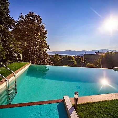 Buzzi 4*